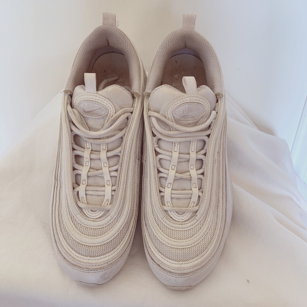 Nike Air Max 97 size 9 1/2m women’s used great spot sneaker
